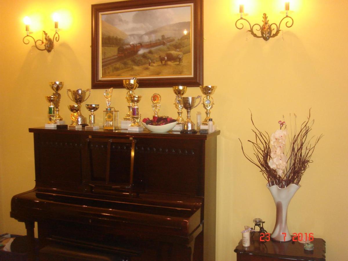 Fiddlers Rest Bed & Breakfast Killarney Exterior photo